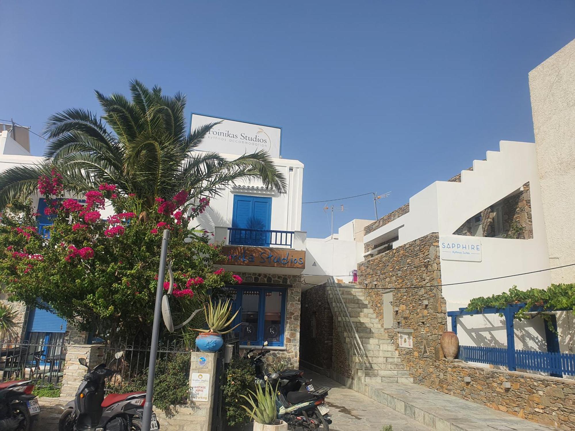 Sapphire Kythnos Suites Merichas Bagian luar foto